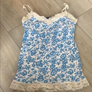 AMERICAN EAGLE blue floral tank top